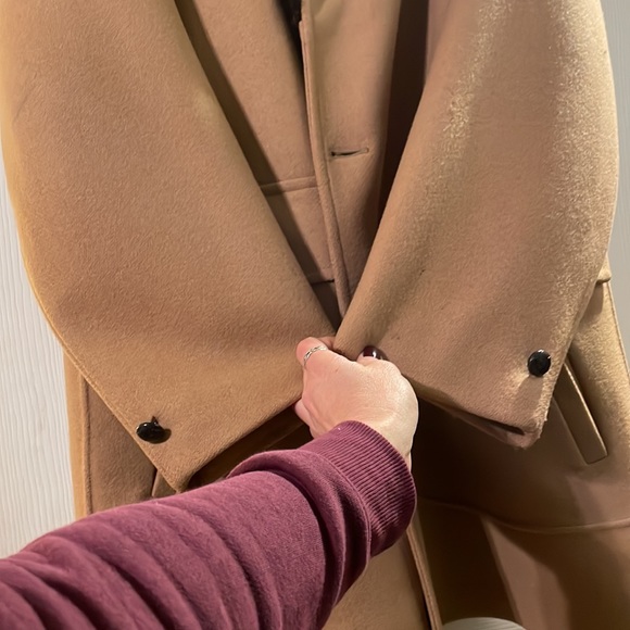 70’s Vintage ,tan, wool, faux fur lined coat size 44 reg - Picture 7 of 8